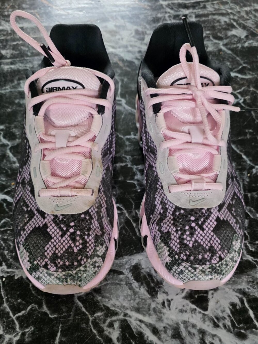 Womens Nike Air max